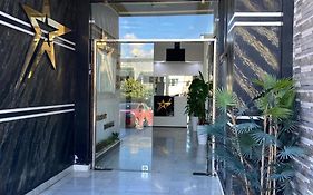 Hotel Golden Star